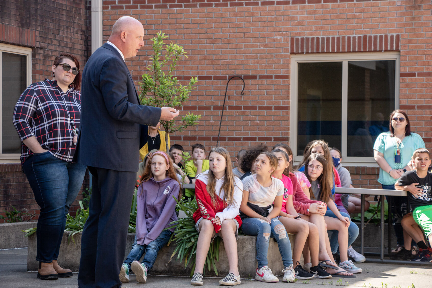 220511-news-summitelem02.jpg